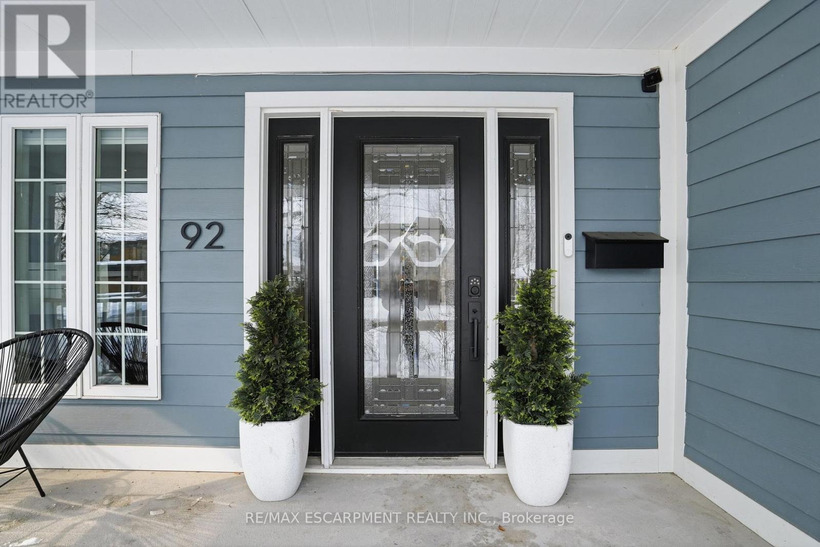 92 Wanita Road, Mississauga, Ontario  L5G 1B8 - Photo 5 - W12776580