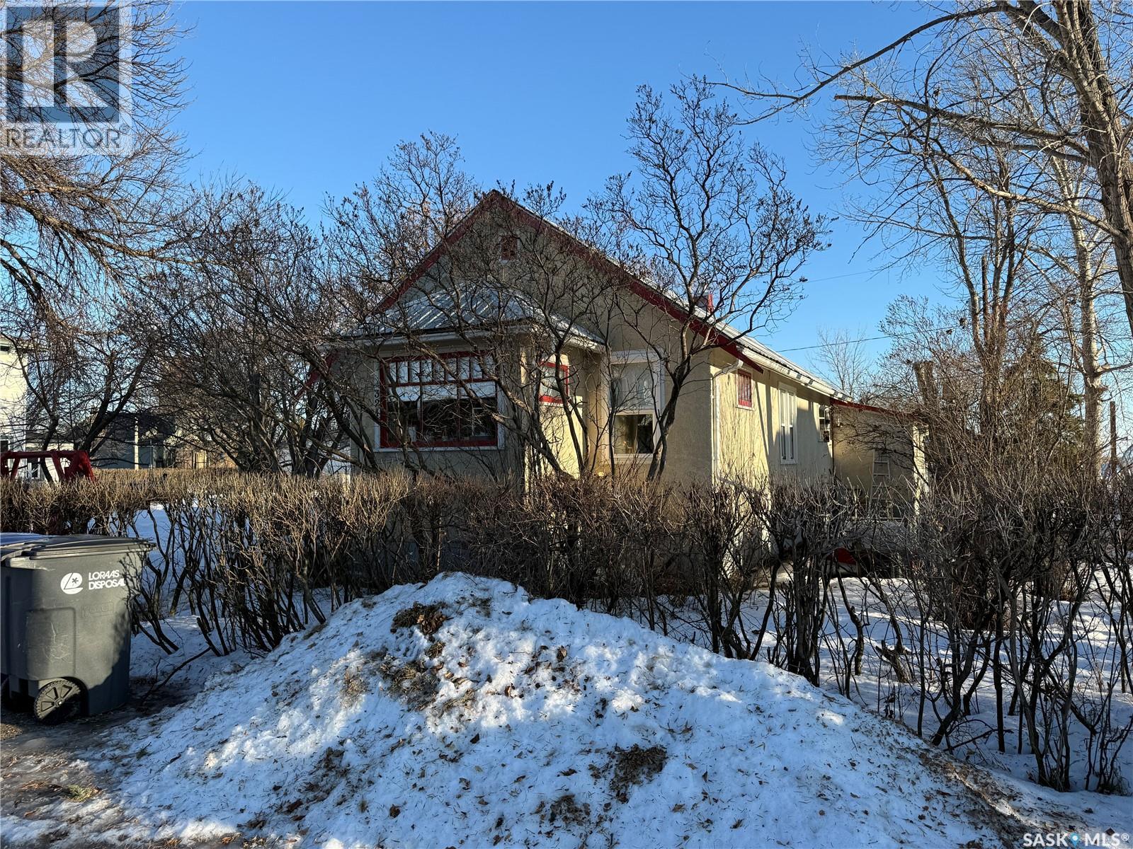 321 5th Street, Craik, Saskatchewan  S0G 0V0 - Photo 2 - SK028262