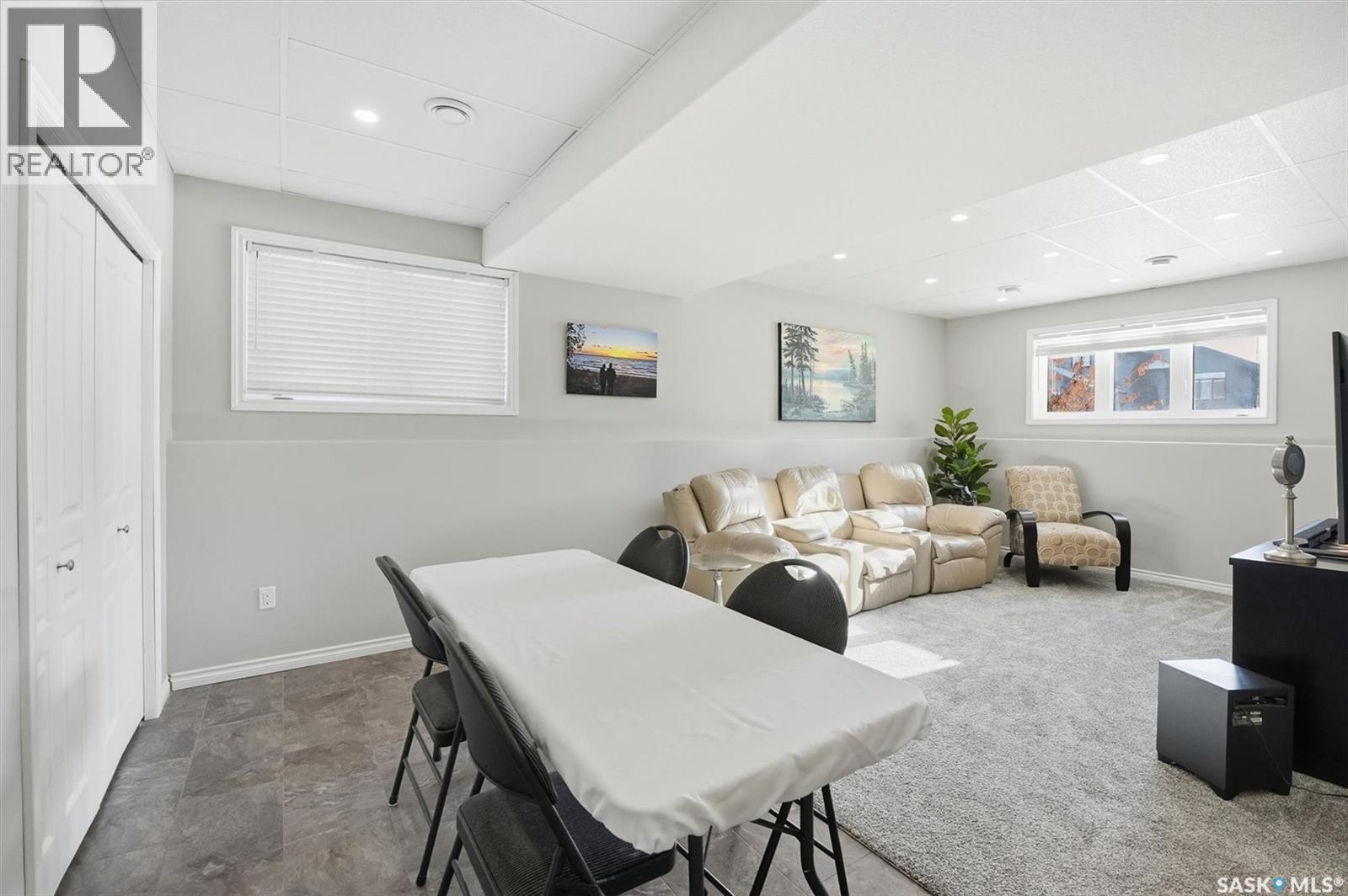 404 Lyle Crescent, Warman, Saskatchewan  S0K 4S1 - Photo 27 - SK028231