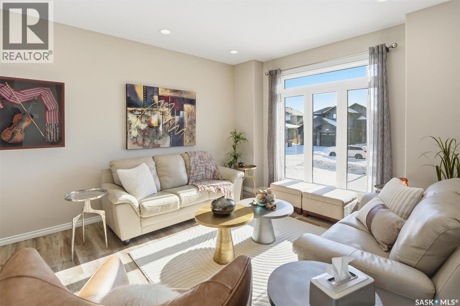 404 Lyle Crescent, Warman, Saskatchewan  S0K 4S1 - Photo 3 - SK028231