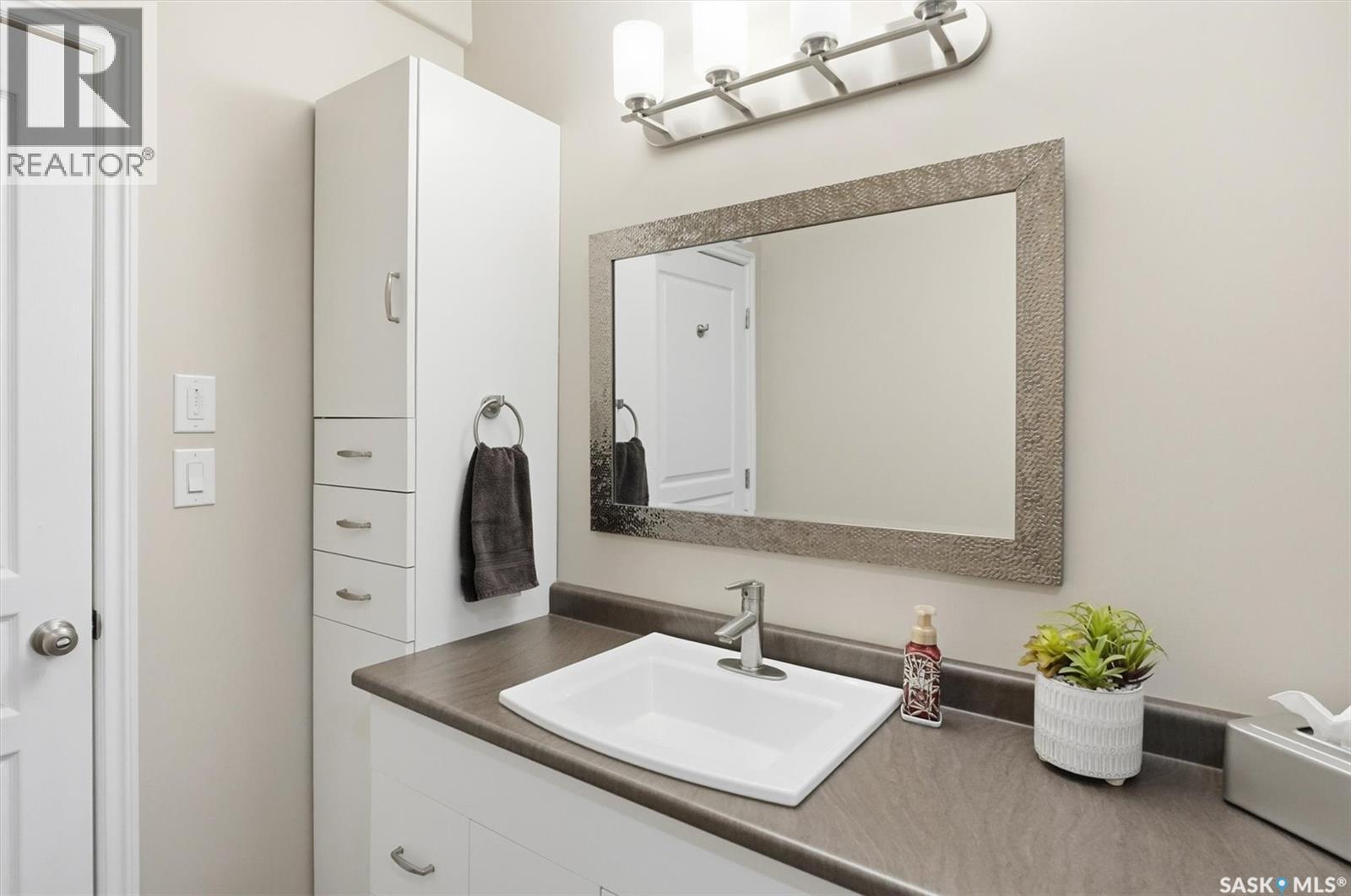 404 Lyle Crescent, Warman, Saskatchewan  S0K 4S1 - Photo 33 - SK028231