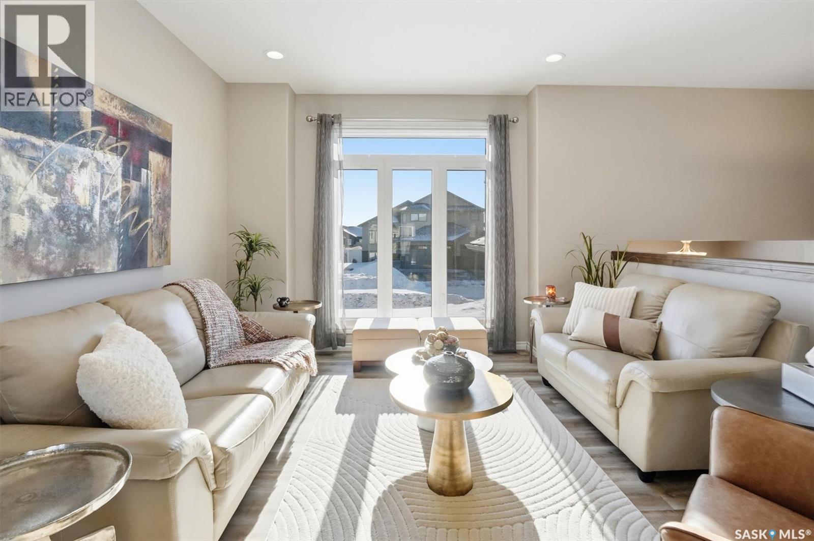 404 Lyle Crescent, Warman, Saskatchewan  S0K 4S1 - Photo 4 - SK028231