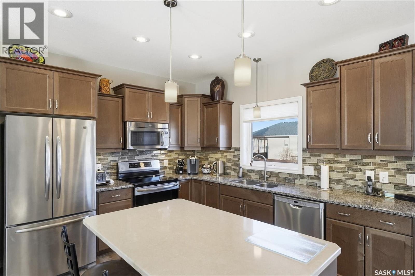 404 Lyle Crescent, Warman, Saskatchewan  S0K 4S1 - Photo 8 - SK028231