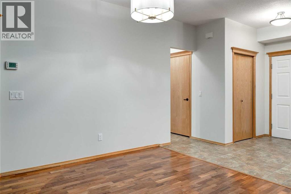 355, 15 Everstone Drive Sw, Calgary, Alberta  T2Y 5B5 - Photo 10 - A2279046