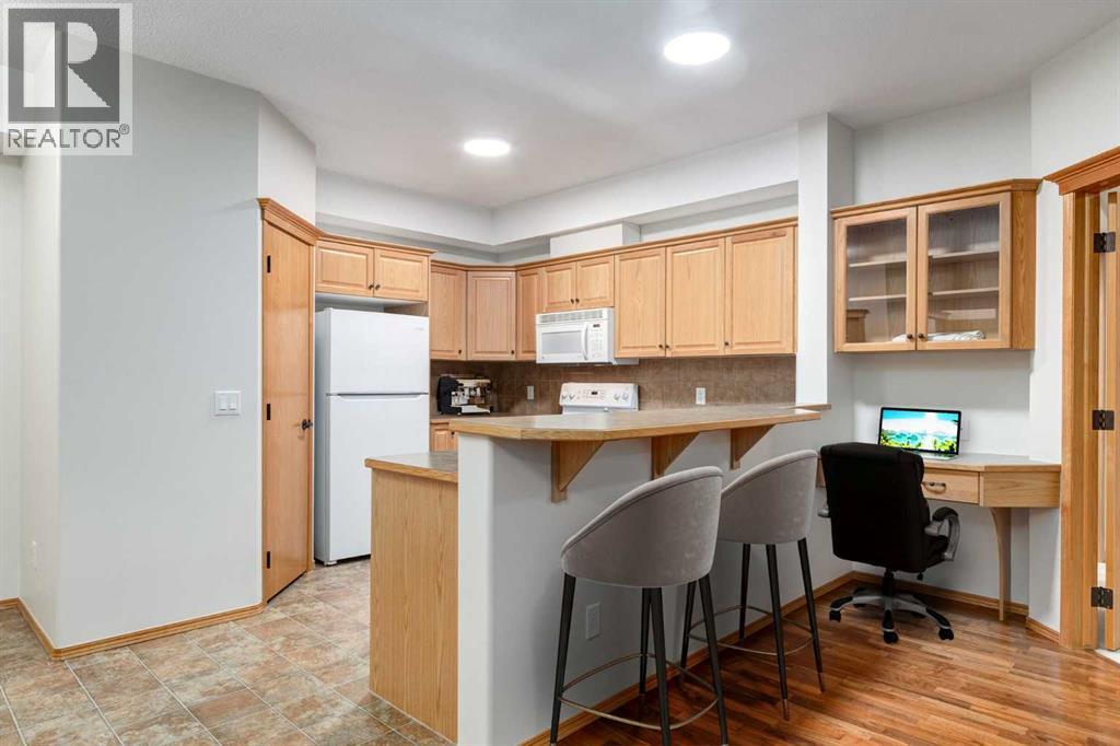 355, 15 Everstone Drive Sw, Calgary, Alberta  T2Y 5B5 - Photo 4 - A2279046