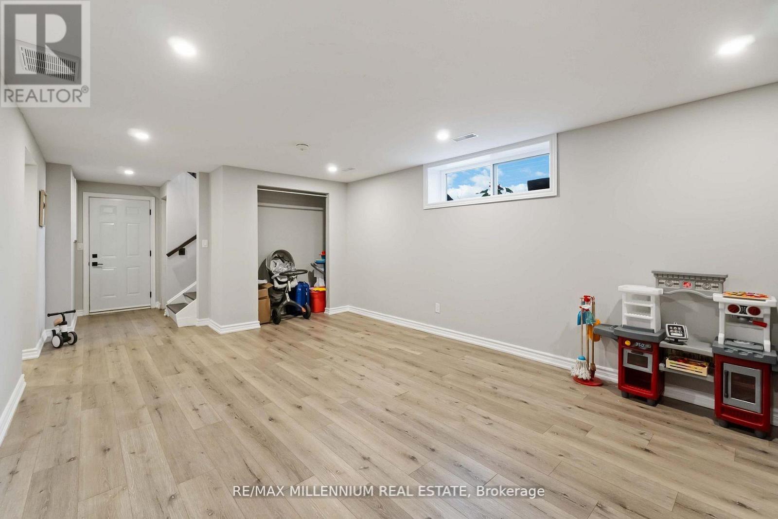 45 Bradley Street, St. Catharines, Ontario  L2T 1R5 - Photo 25 - X12776488