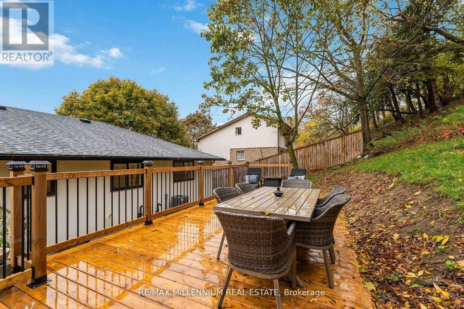 45 Bradley Street, St. Catharines, Ontario  L2T 1R5 - Photo 40 - X12776488