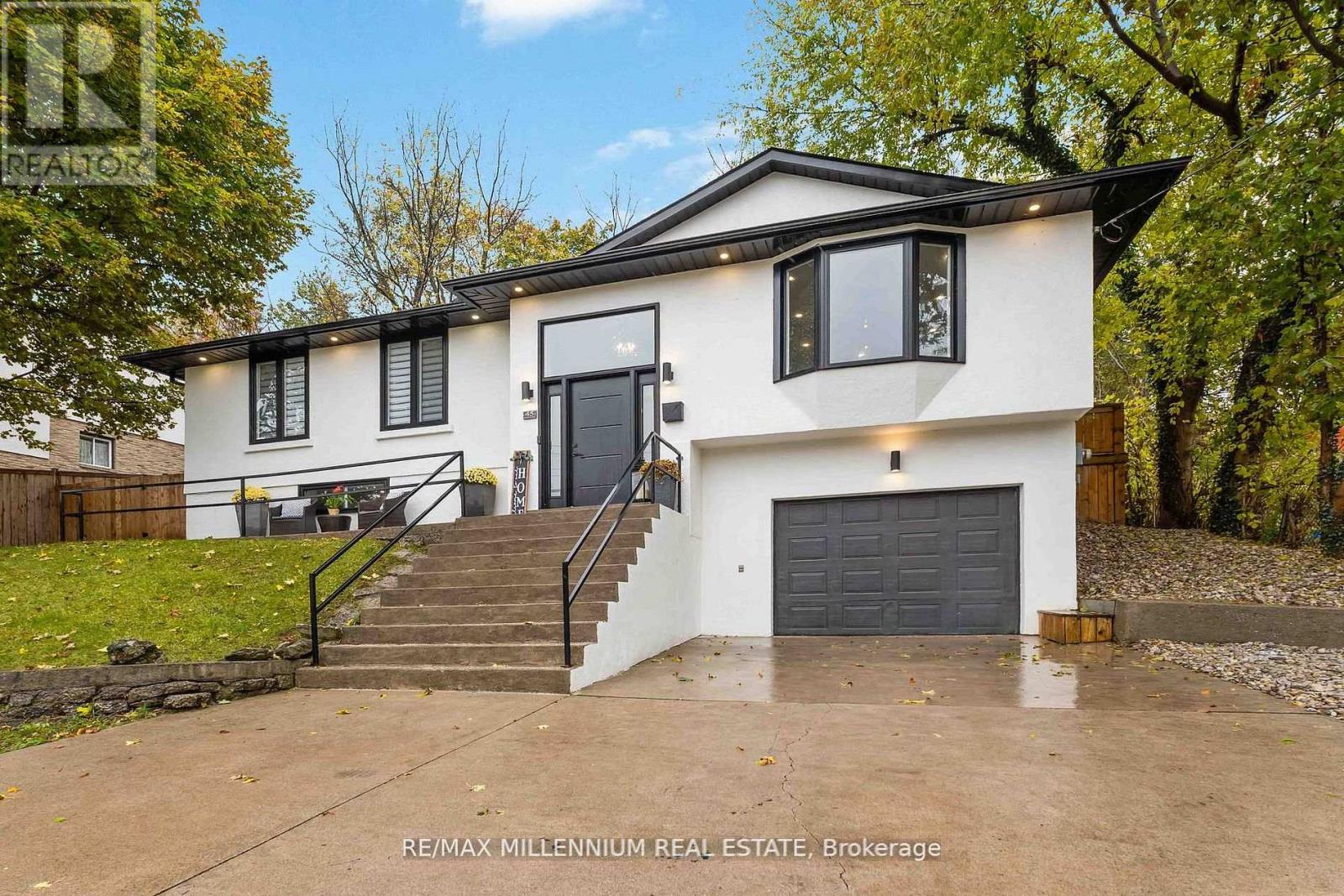 45 Bradley Street, St. Catharines, Ontario  L2T 1R5 - Photo 41 - X12776488