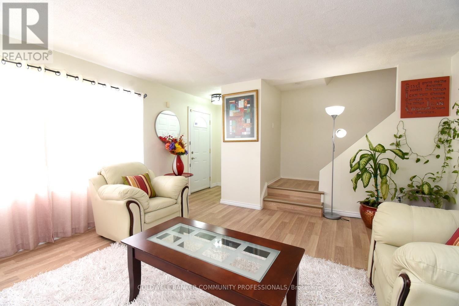 67 Elford Crescent, Hamilton, Ontario  L8K 5K8 - Photo 7 - X12776510