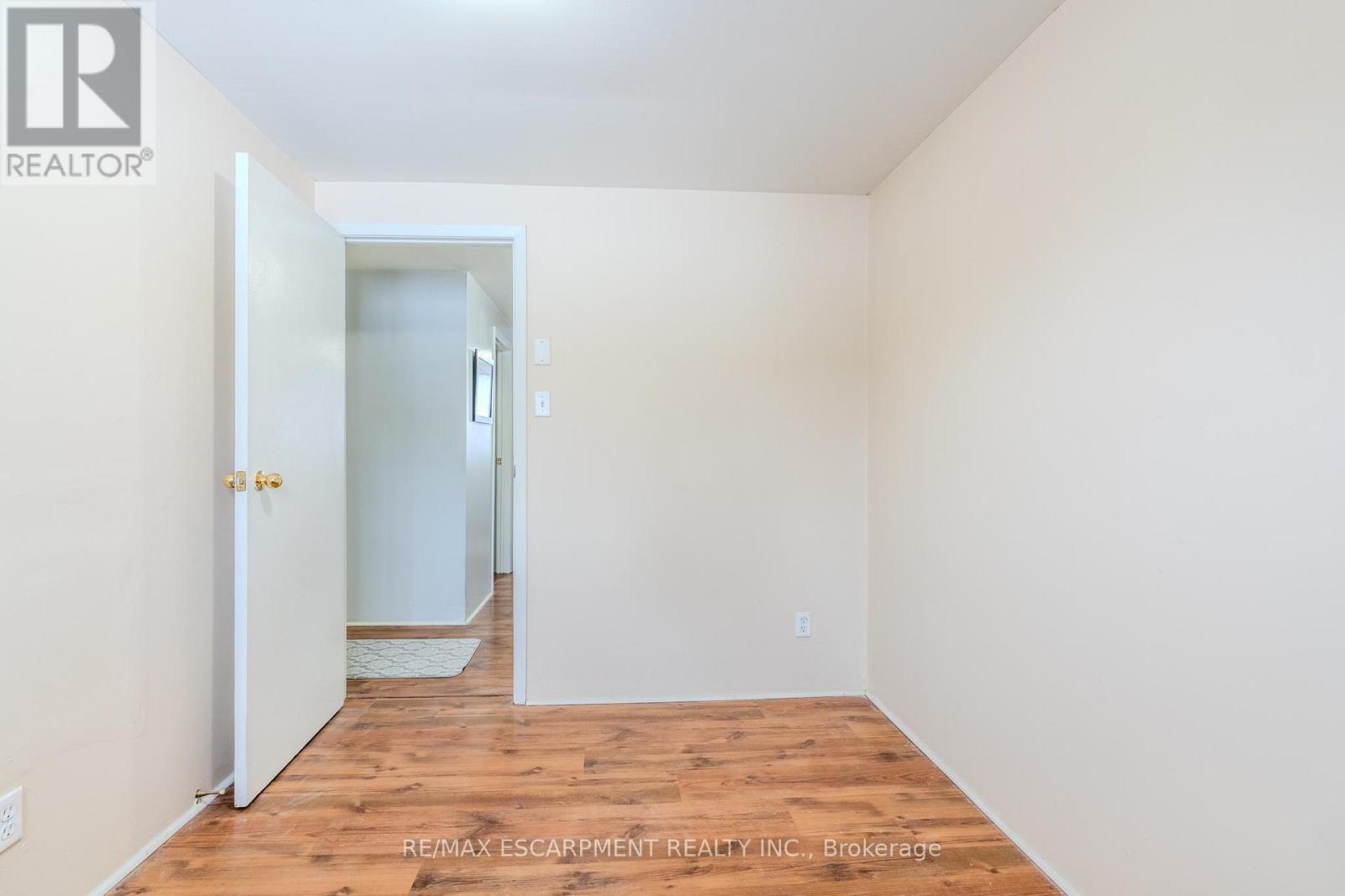 9 - 523 Parkview Crescent, Cambridge, Ontario  N3H 4Z9 - Photo 16 - X12776512