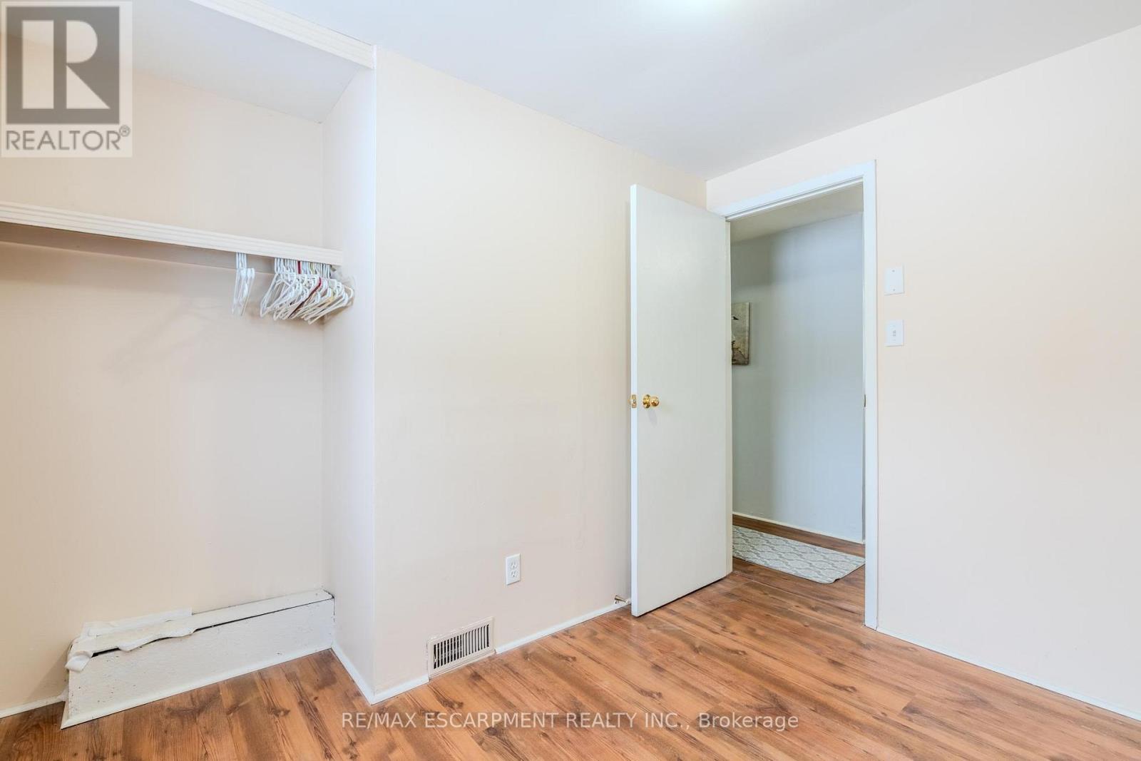 9 - 523 Parkview Crescent, Cambridge, Ontario  N3H 4Z9 - Photo 17 - X12776512