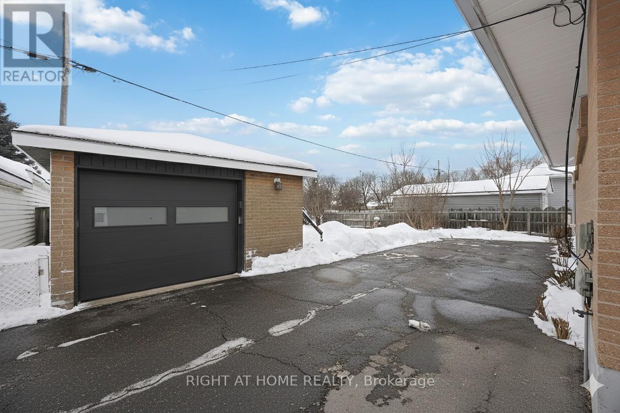 241 East Street S, Sarnia, Ontario  N7T 3R8 - Photo 30 - X12776562