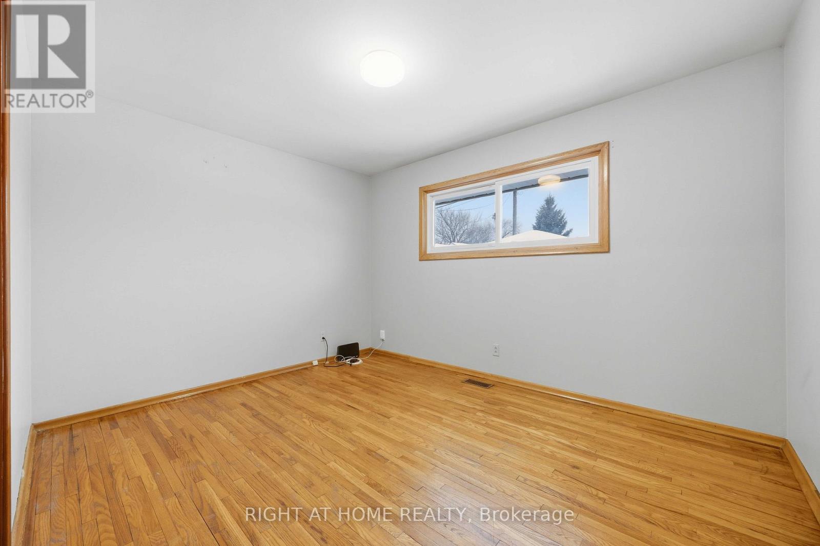 241 East Street S, Sarnia, Ontario  N7T 3R8 - Photo 7 - X12776562