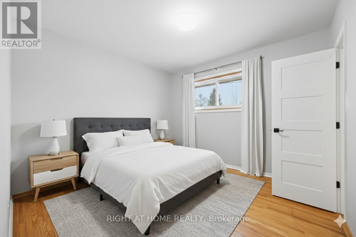 241 East Street S, Sarnia, Ontario  N7T 3R8 - Photo 9 - X12776562