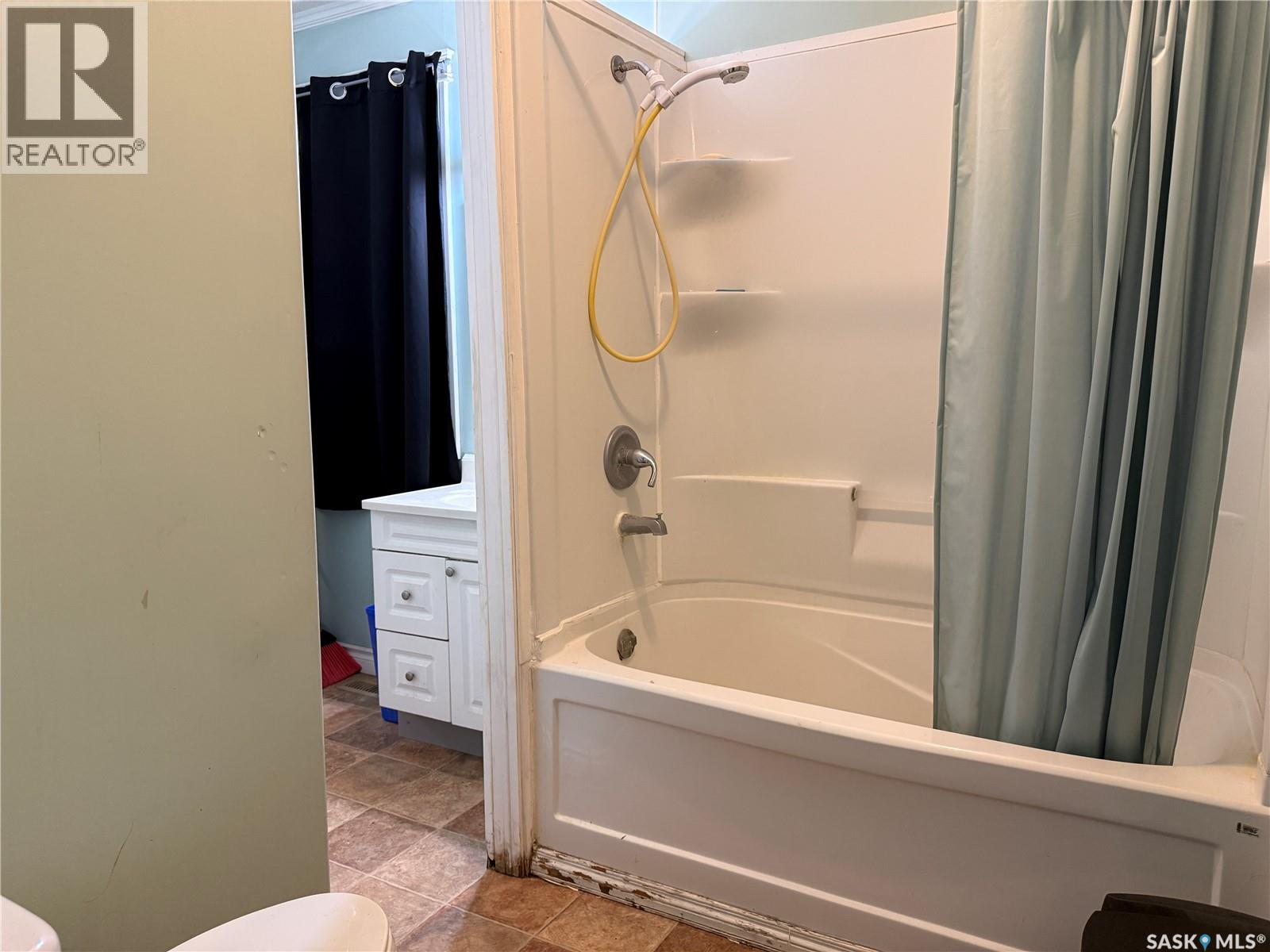 71 Ross Street W, Moose Jaw, Saskatchewan  S6H 2M2 - Photo 18 - SK028302