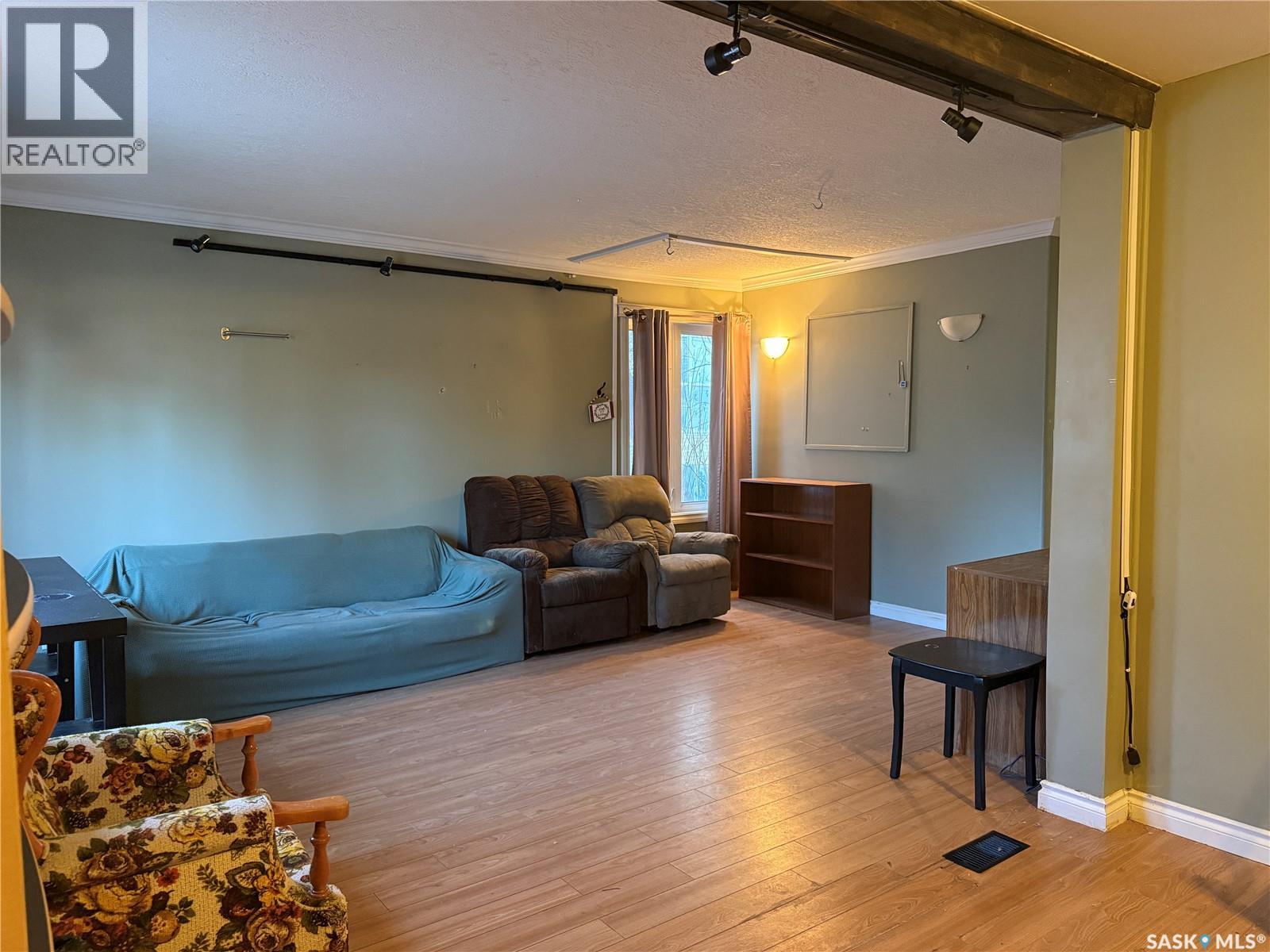 71 Ross Street W, Moose Jaw, Saskatchewan  S6H 2M2 - Photo 5 - SK028302