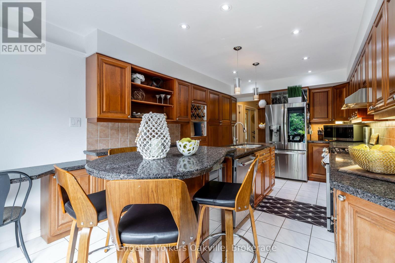 1181 Grange Road, Oakville, Ontario  L6H 1P8 - Photo 14 - W12776672