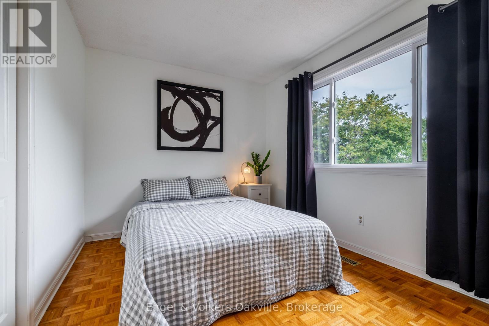 1181 Grange Road, Oakville, Ontario  L6H 1P8 - Photo 25 - W12776672