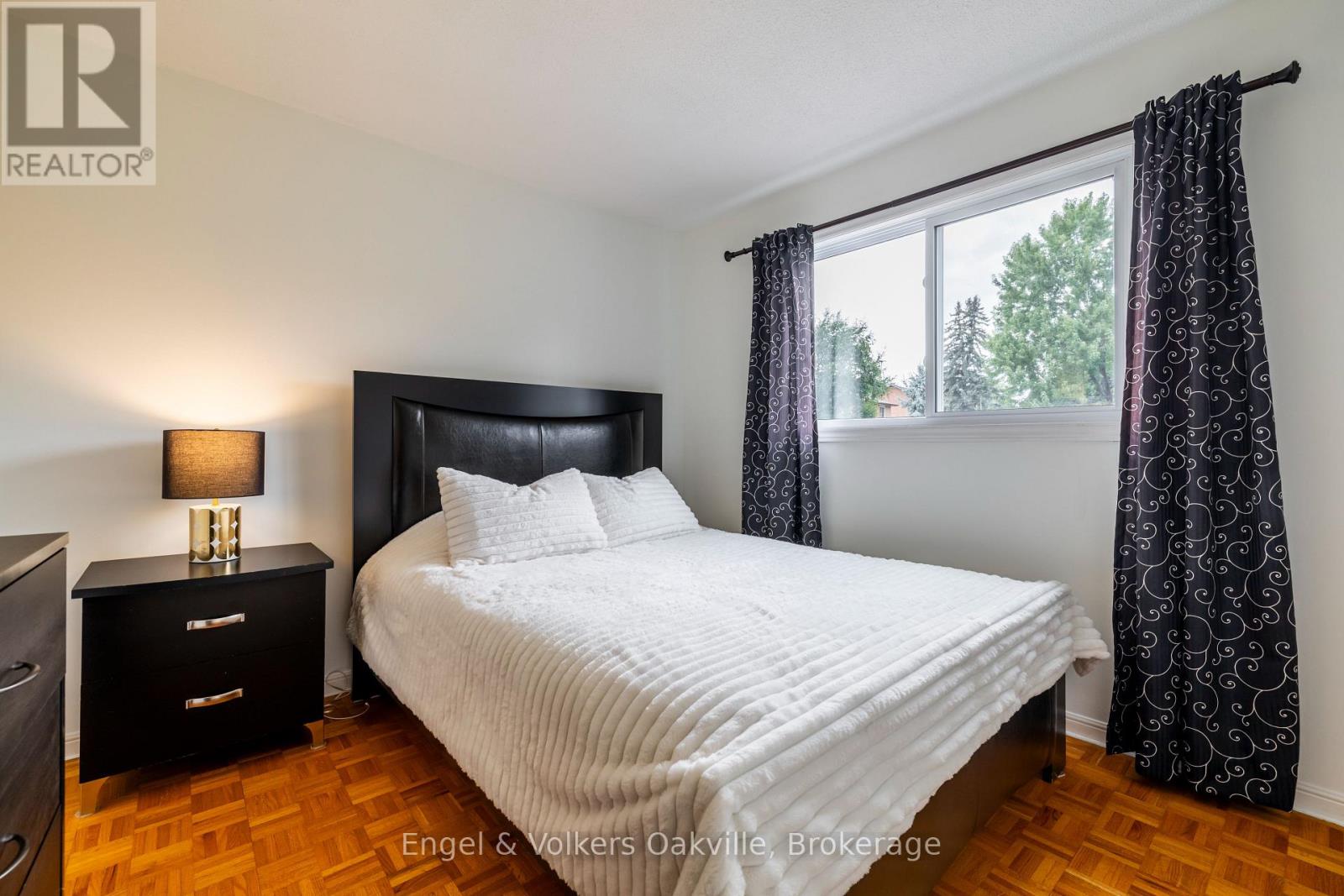 1181 Grange Road, Oakville, Ontario  L6H 1P8 - Photo 27 - W12776672