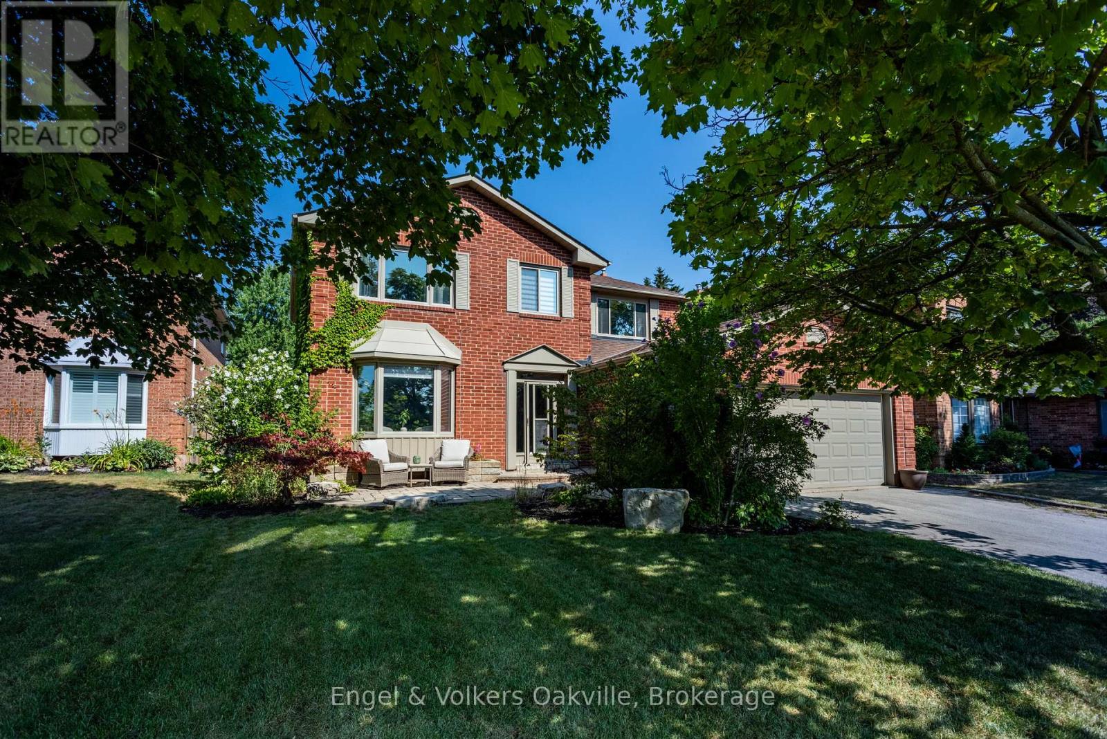 1181 Grange Road, Oakville, Ontario  L6H 1P8 - Photo 4 - W12776672