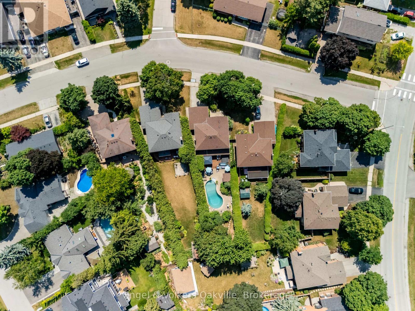 1181 Grange Road, Oakville, Ontario  L6H 1P8 - Photo 41 - W12776672