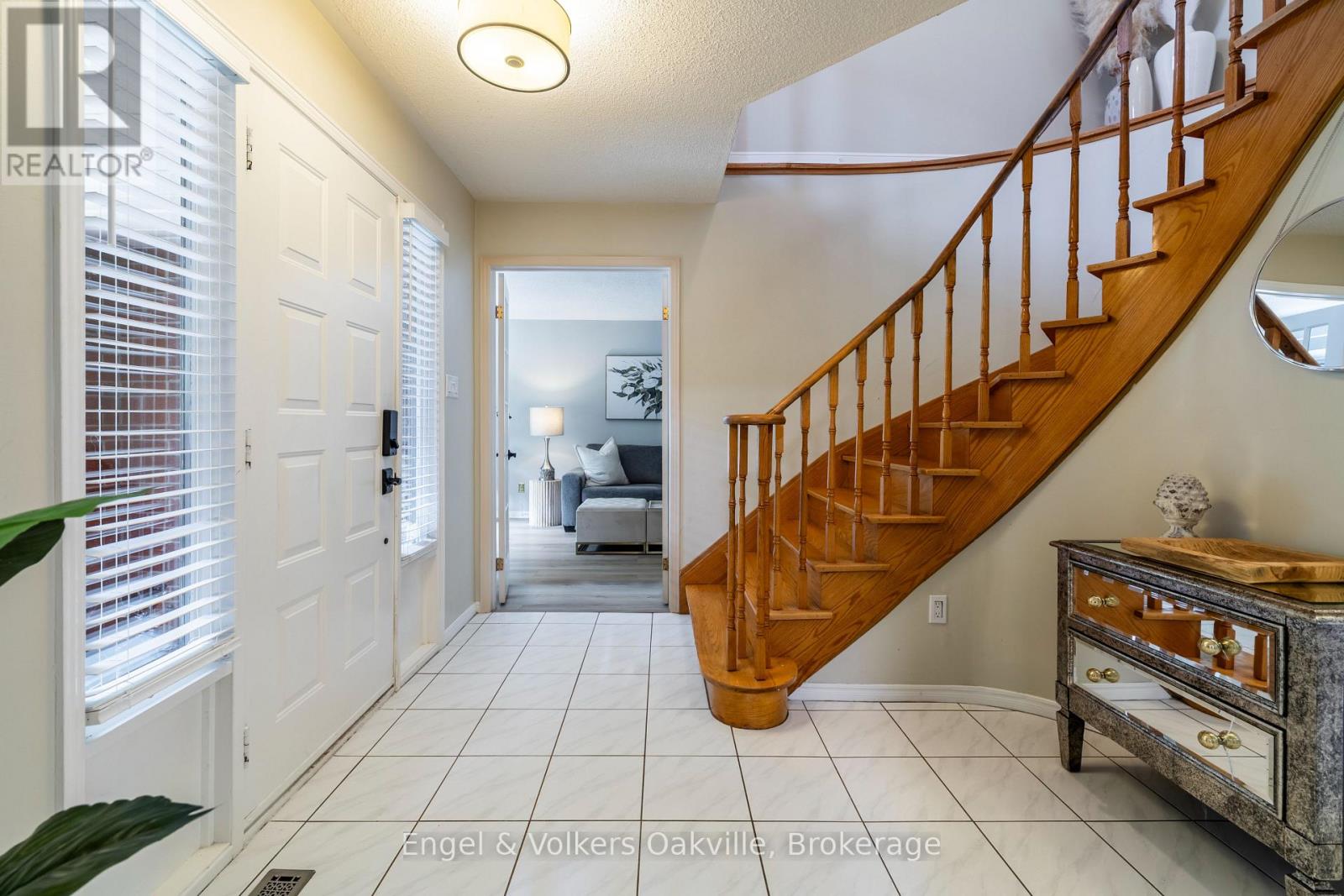 1181 Grange Road, Oakville, Ontario  L6H 1P8 - Photo 6 - W12776672