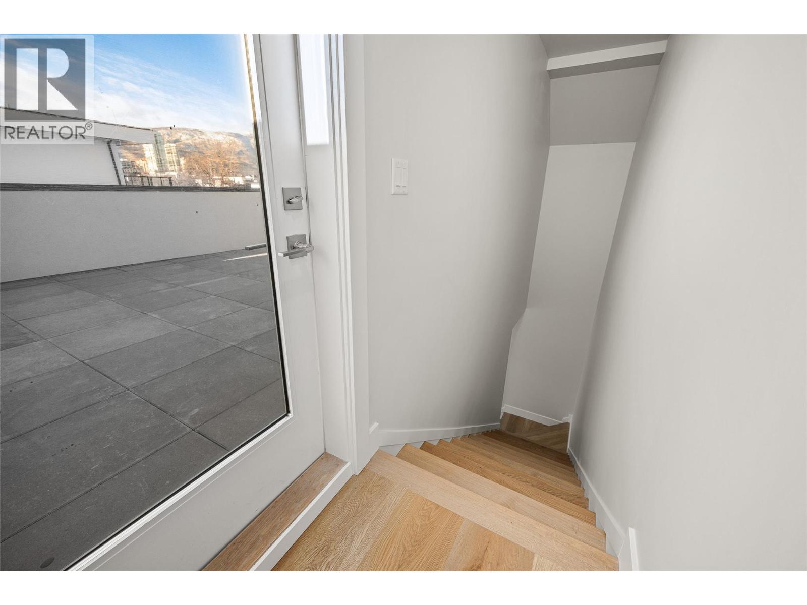 943 Fuller Avenue Unit# 2 Kelowna Photo 30