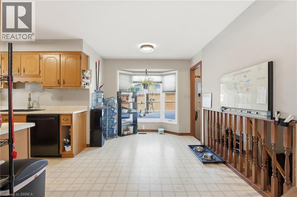 194 Banbury Road, Brantford, Ontario  N3P 1C6 - Photo 7 - 40803452