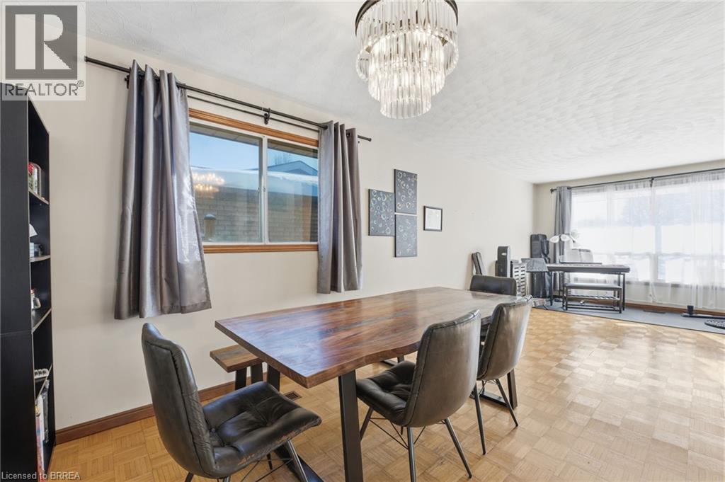 194 Banbury Road, Brantford, Ontario  N3P 1C6 - Photo 9 - 40803452