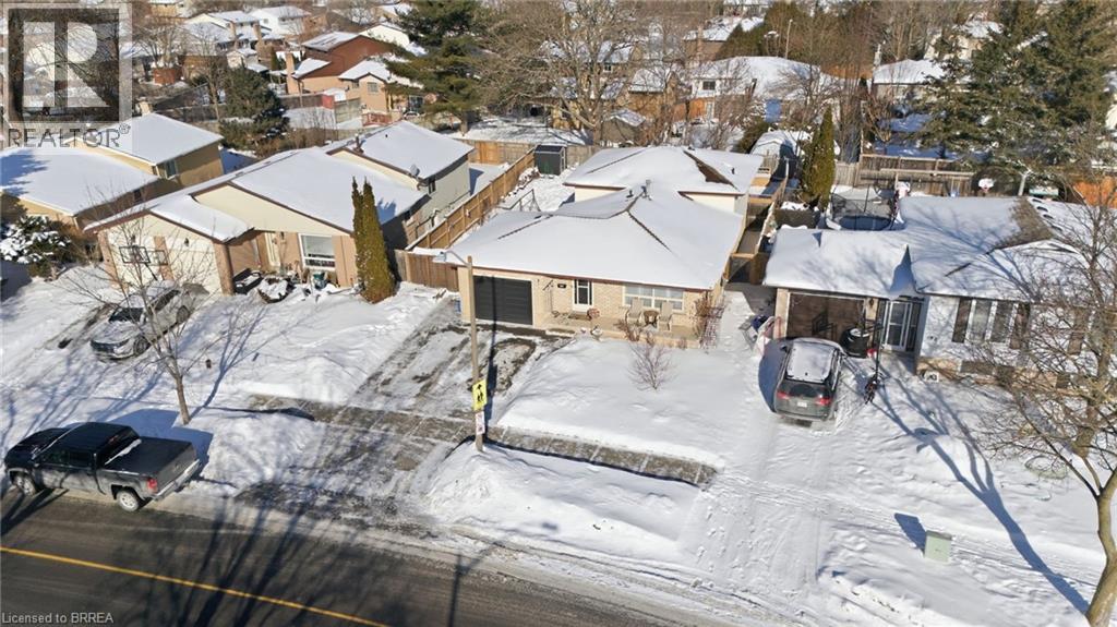 194 Banbury Road, Brantford, Ontario  N3P 1C6 - Photo 3 - 40803452