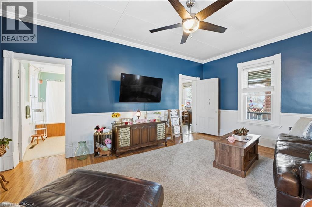 187 Sydenham Street, Brantford, Ontario  N3R 3Z5 - Photo 5 - 40803706