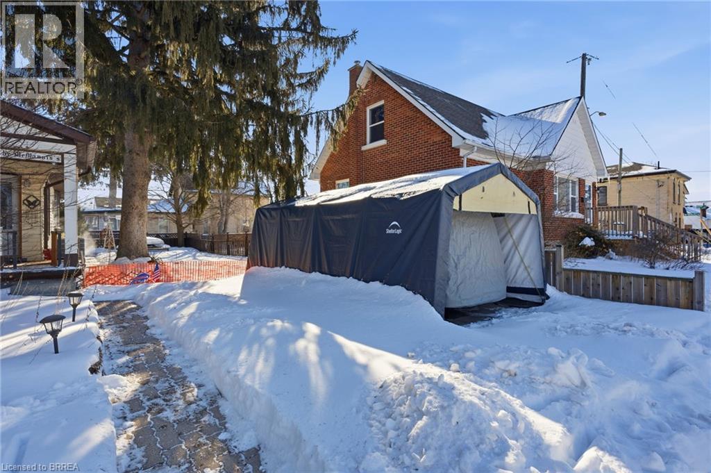 187 Sydenham Street, Brantford, Ontario  N3R 3Z5 - Photo 23 - 40803706