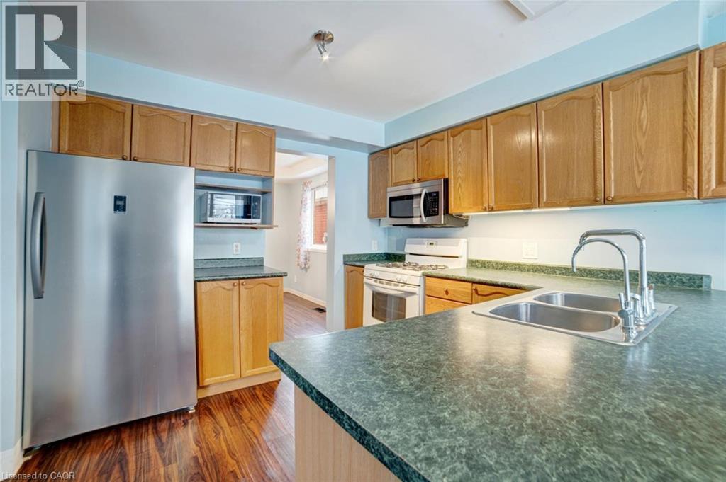 224 Pineland Court, Waterloo, Ontario  N2T 2S3 - Photo 15 - 40804313