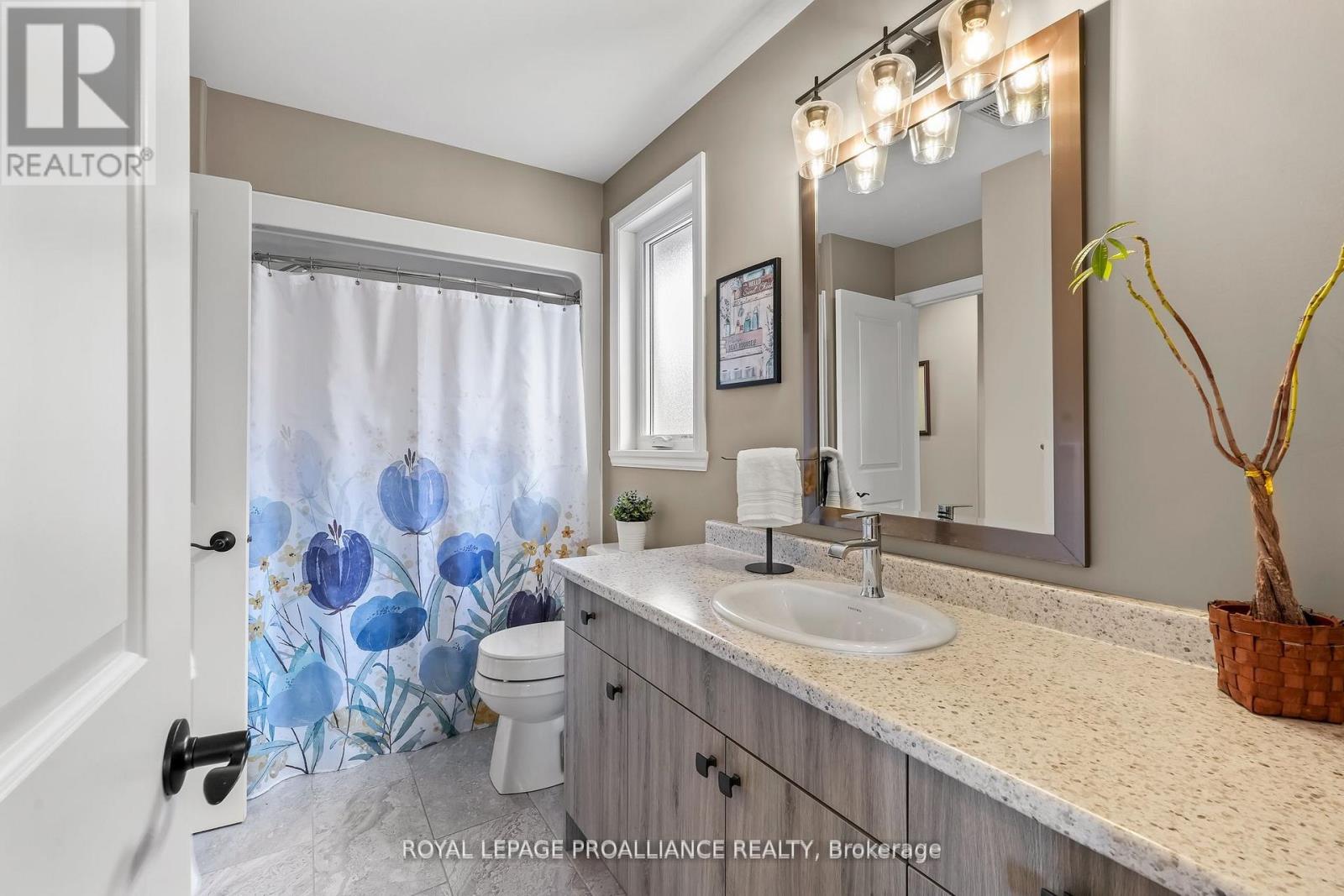 25 Cedar Park Crescent, Quinte West, Ontario  K8V 0J1 - Photo 20 - X12776602