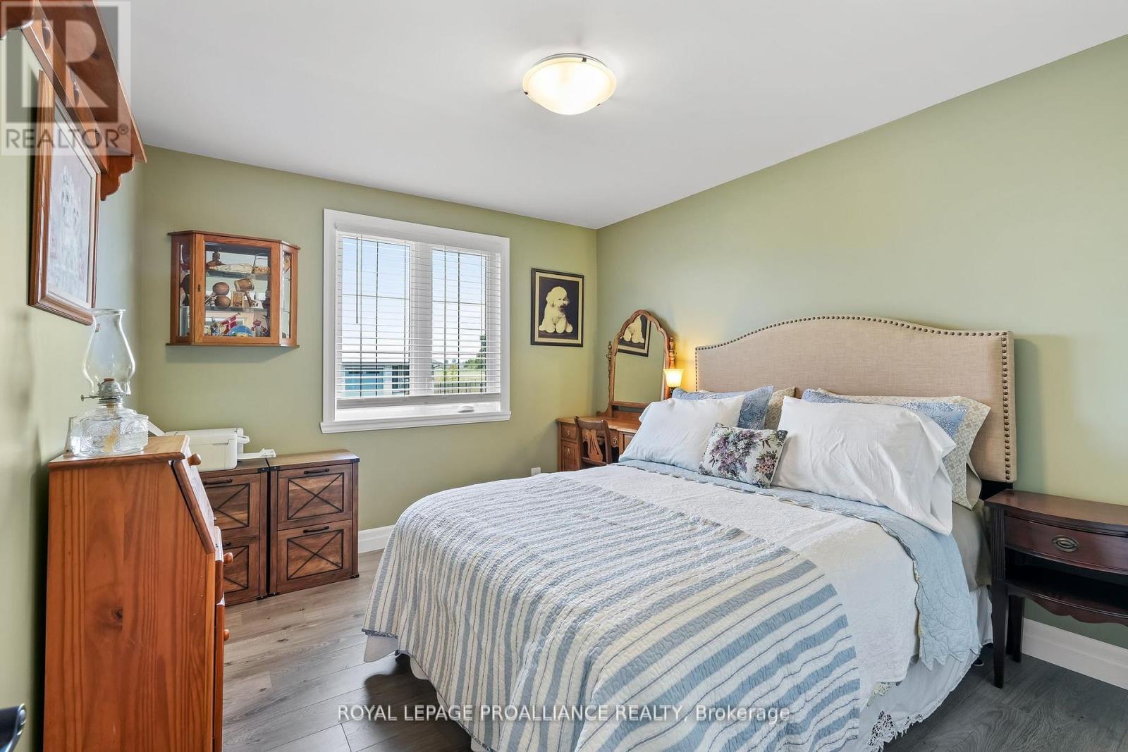 25 Cedar Park Crescent, Quinte West, Ontario  K8V 0J1 - Photo 21 - X12776602