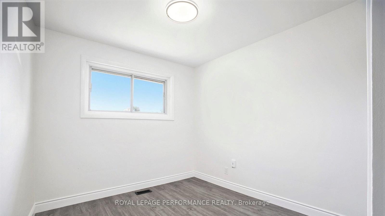 33 Majestic Drive, Ottawa, Ontario  K2G 1C6 - Photo 14 - X12776638