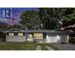 33 MAJESTIC DRIVE, Ottawa, Ontario