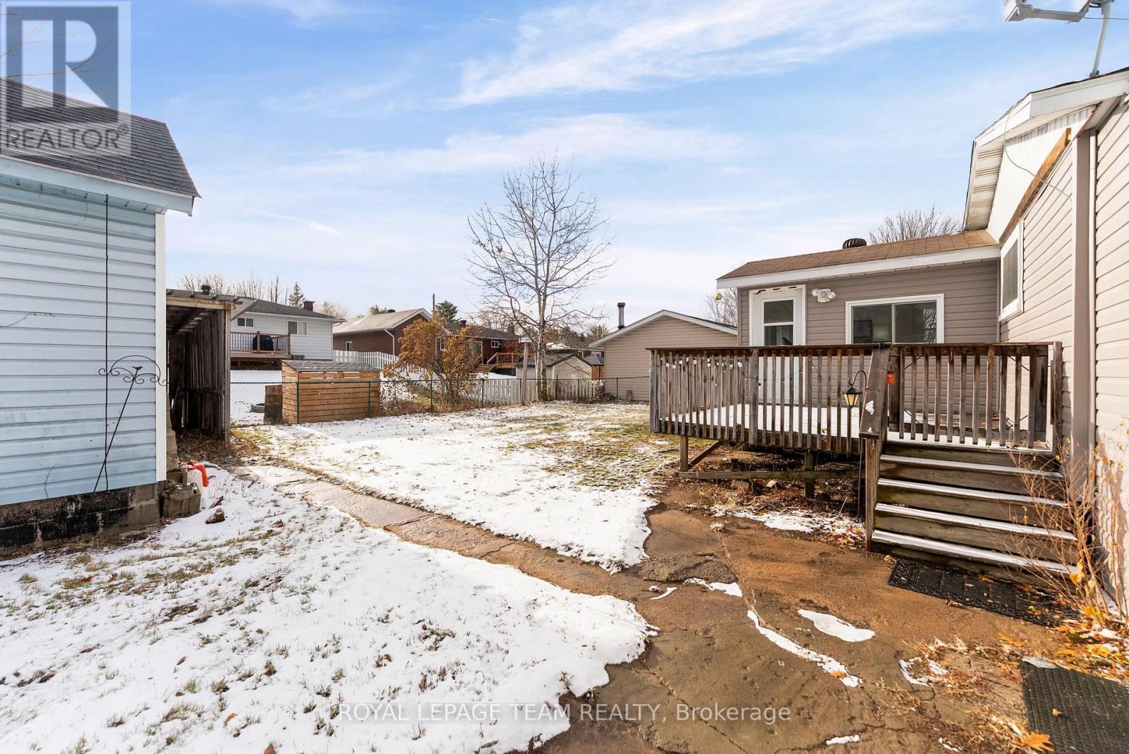 61 Herman Street, Petawawa, Ontario  K8H 3B2 - Photo 17 - X12776670