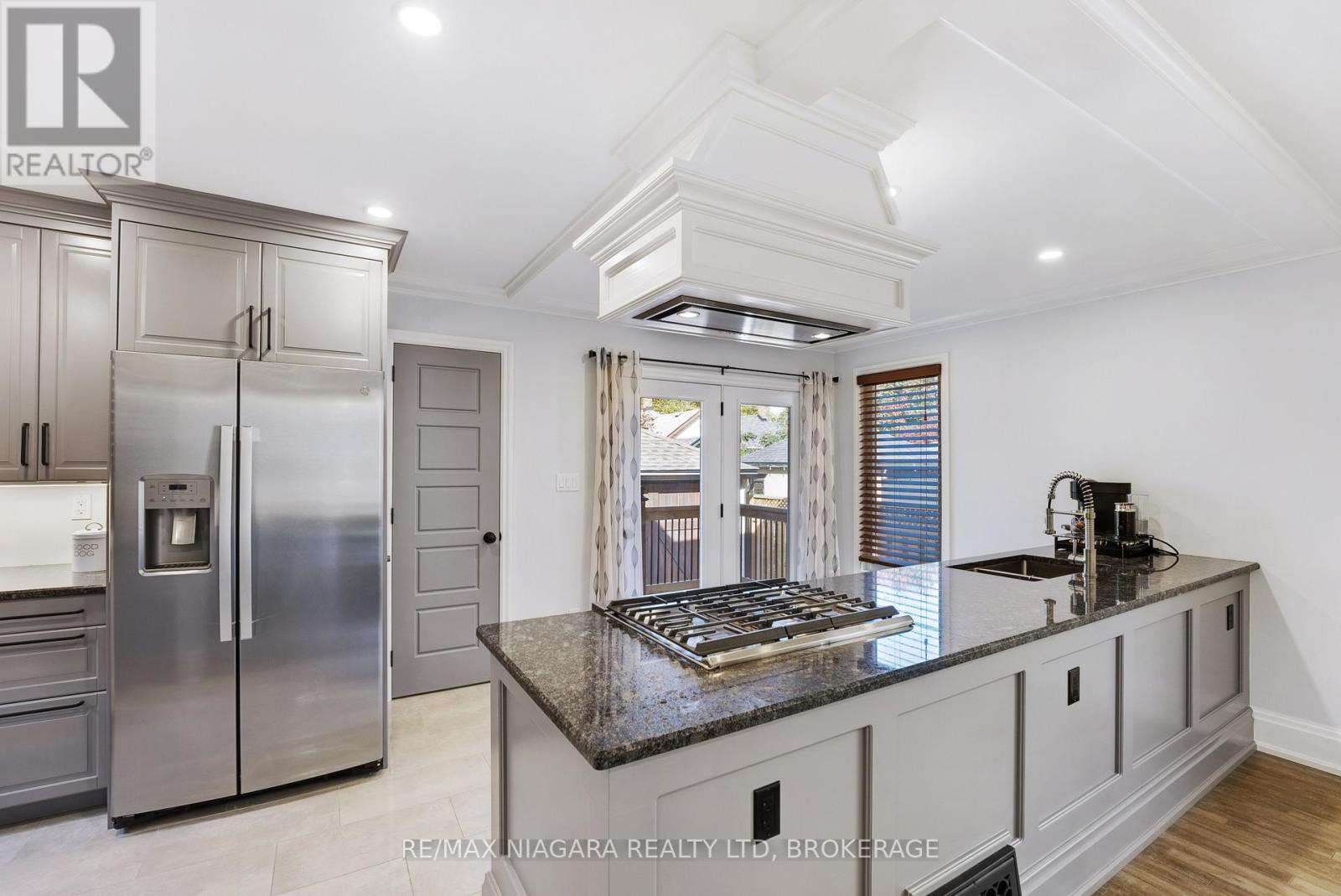 35 Lowell Avenue, St. Catharines, Ontario  L2R 2C9 - Photo 23 - X12776612