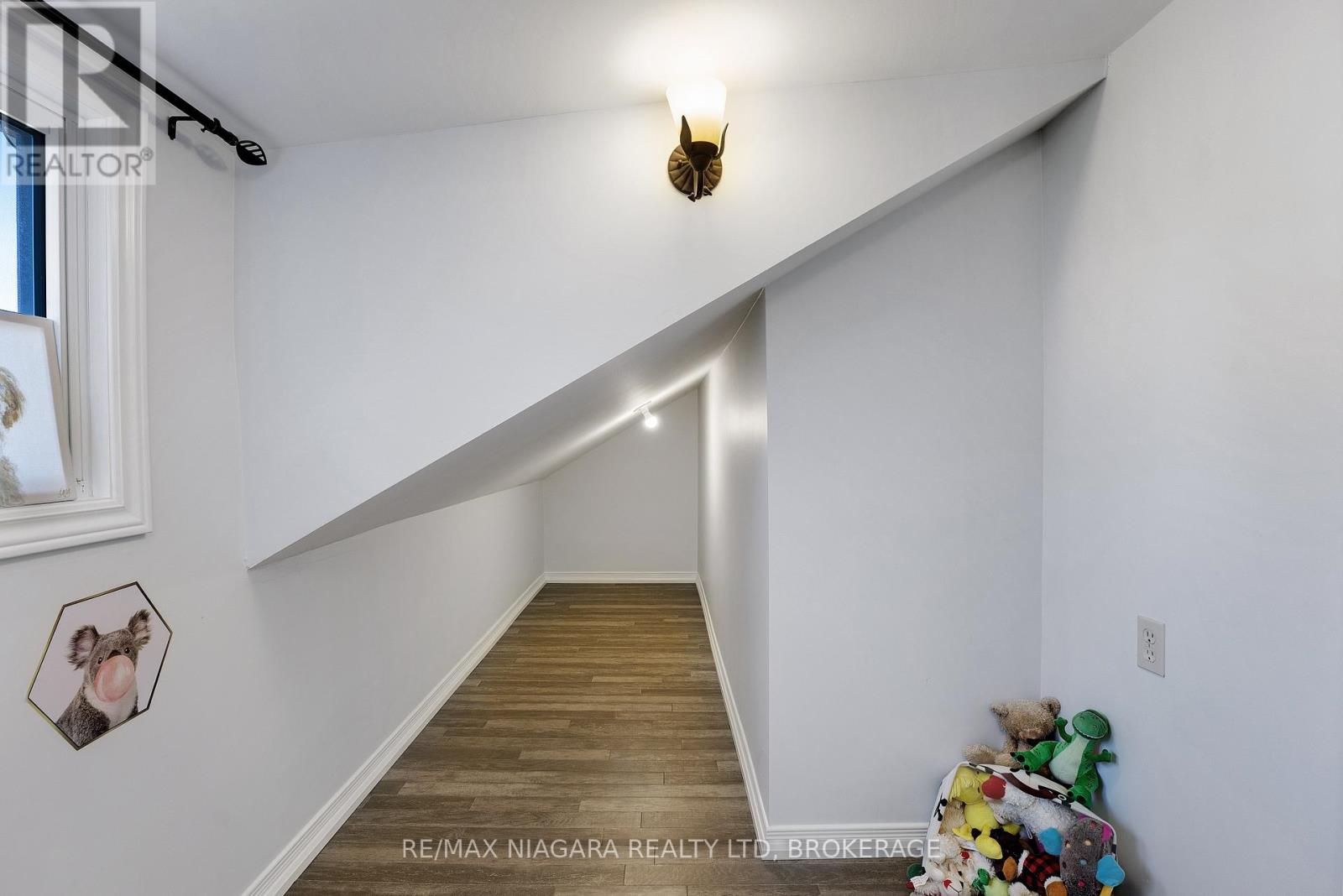 35 Lowell Avenue, St. Catharines, Ontario  L2R 2C9 - Photo 29 - X12776612