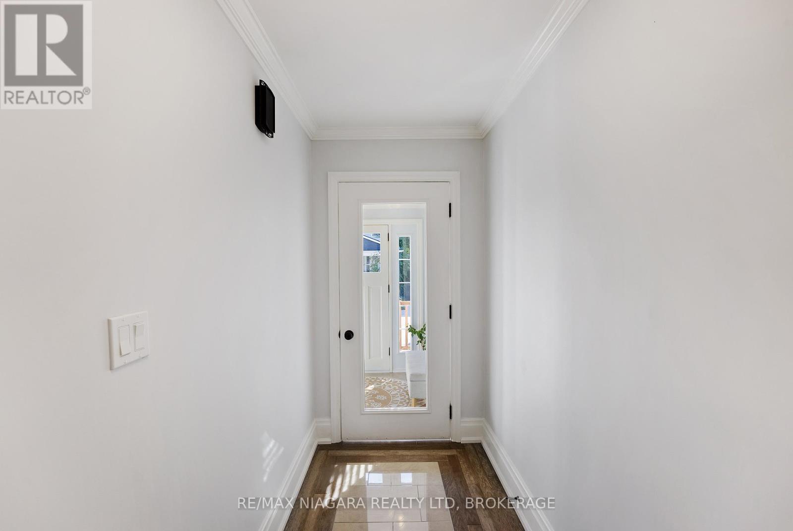 35 Lowell Avenue, St. Catharines, Ontario  L2R 2C9 - Photo 6 - X12776612