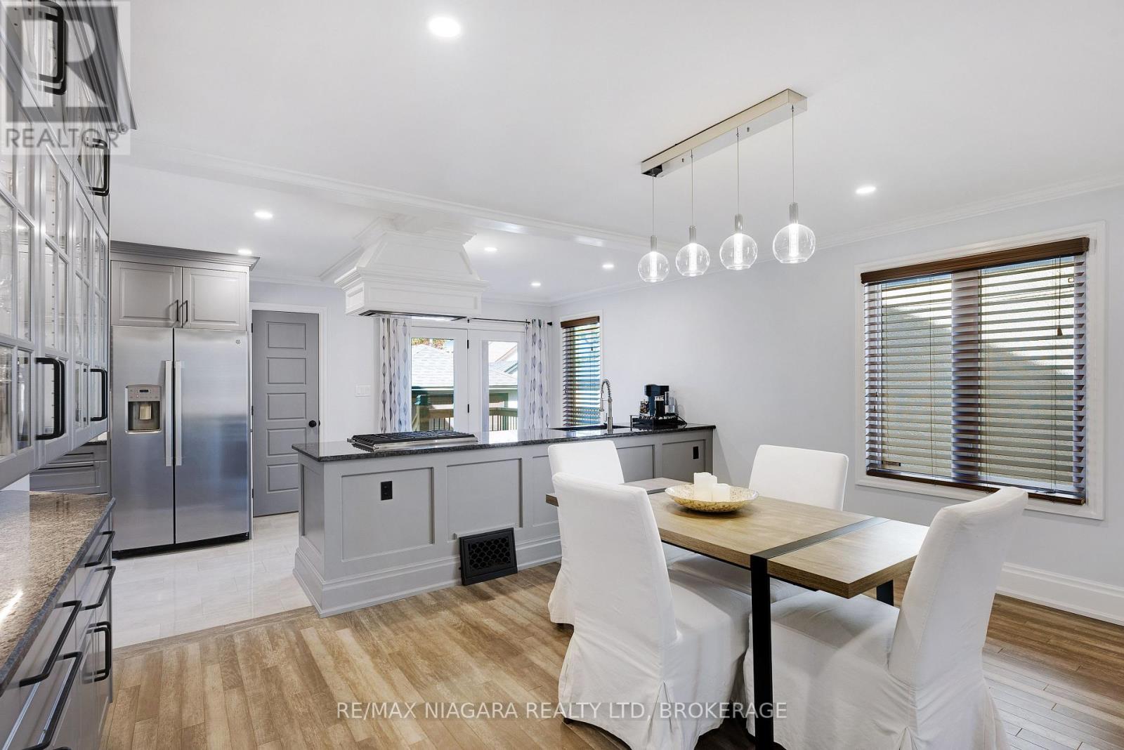 35 Lowell Avenue, St. Catharines, Ontario  L2R 2C9 - Photo 9 - X12776612