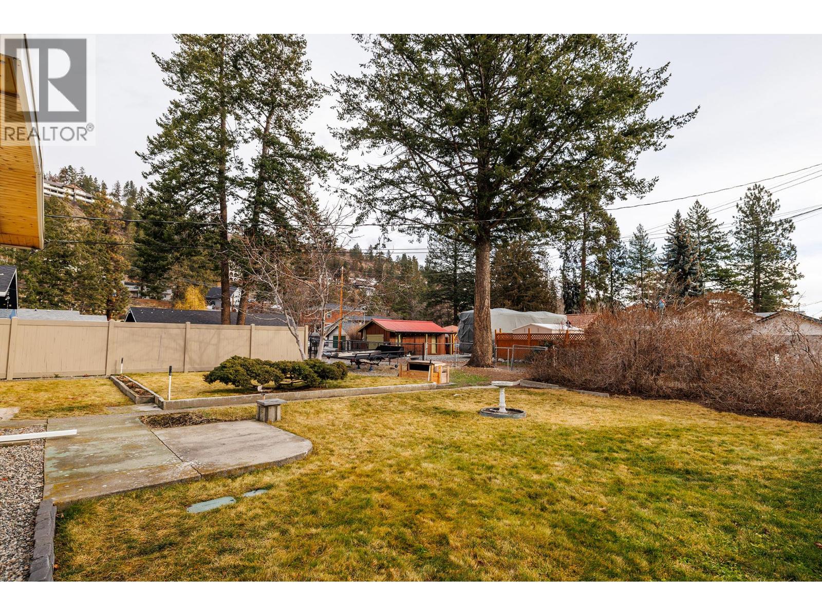 4391 11TH Street Peachland Photo 19