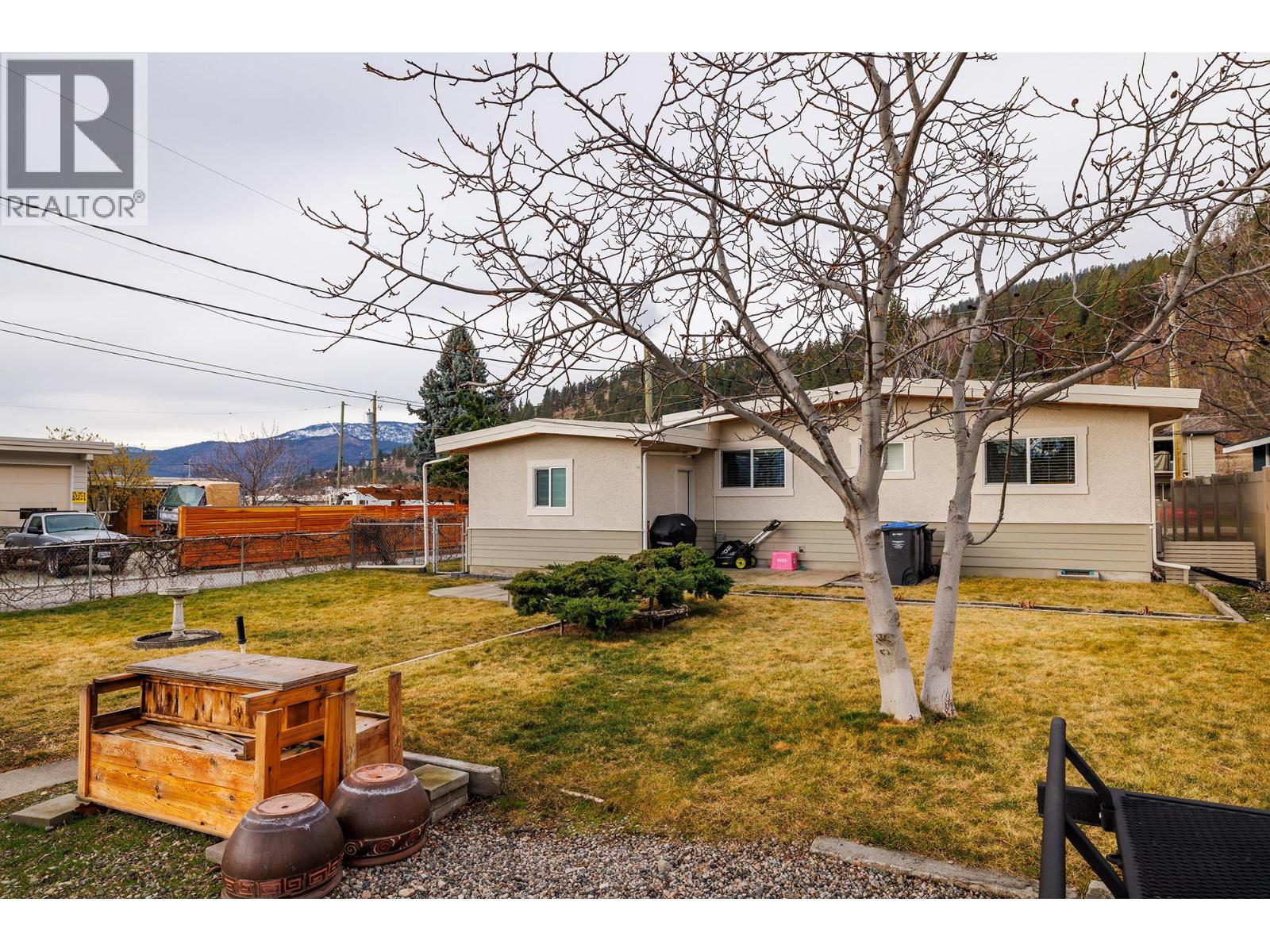 4391 11TH Street Peachland Photo 21