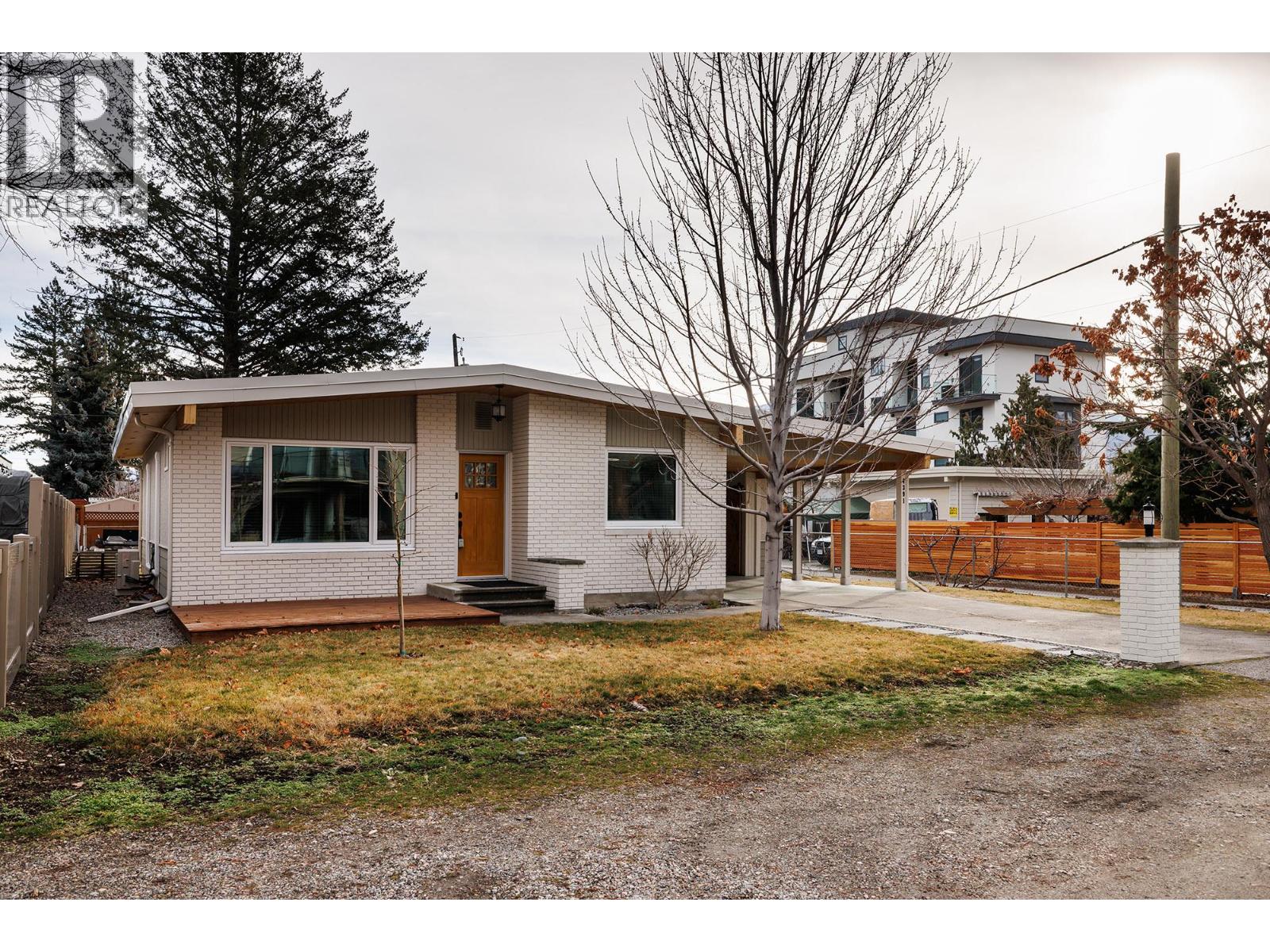 4391 11TH Street Peachland Photo 23