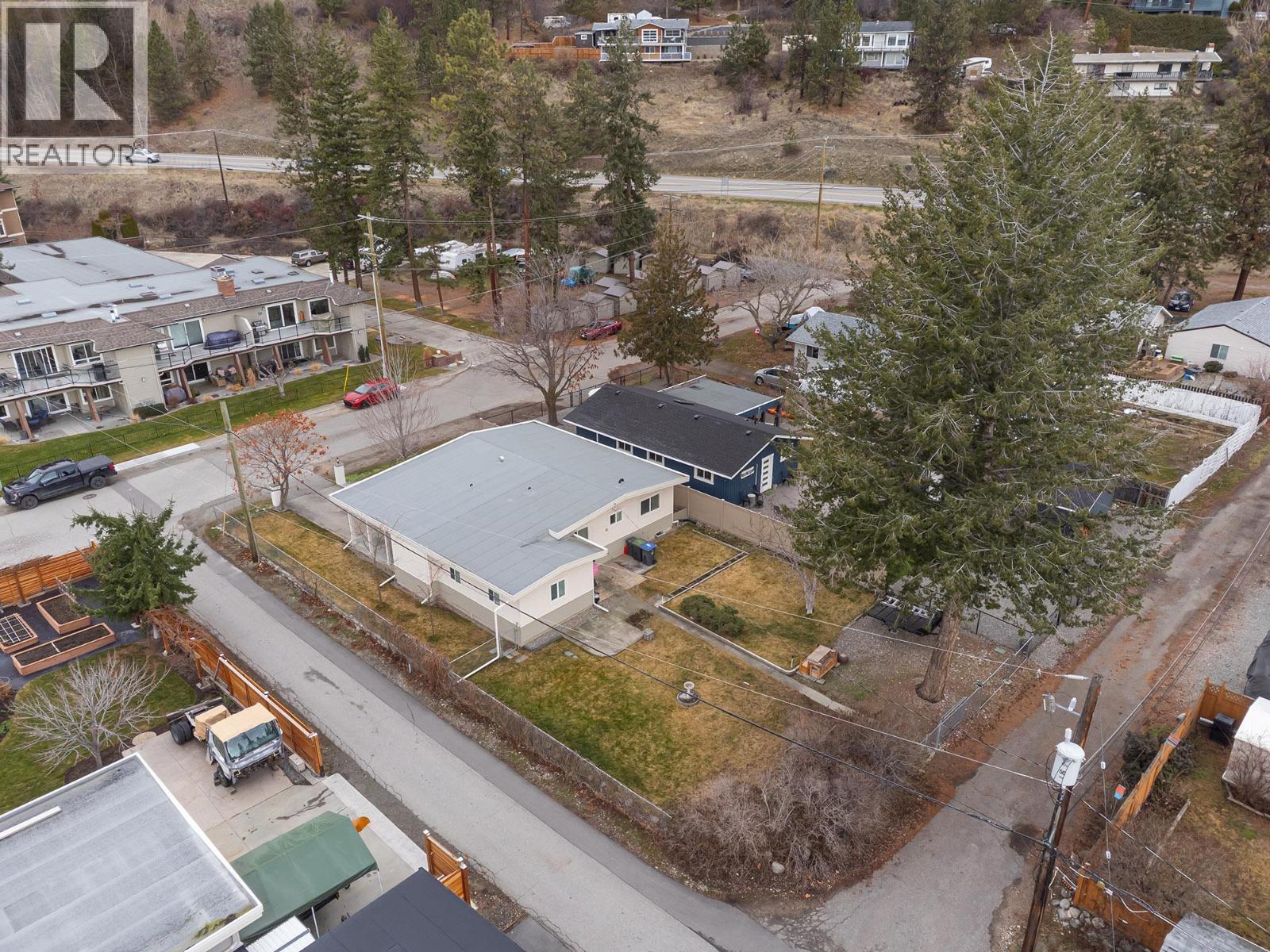 4391 11TH Street Peachland Photo 30