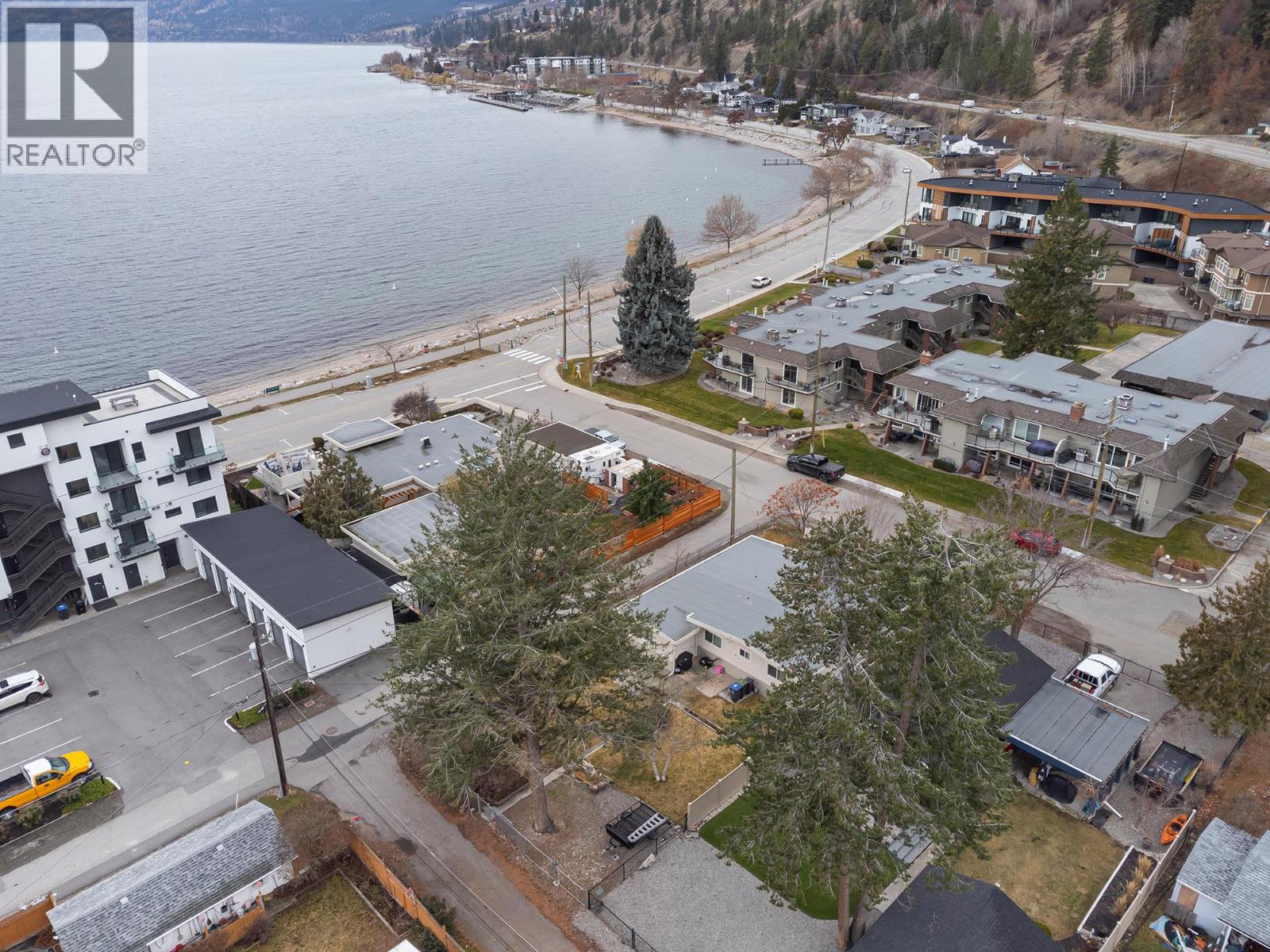 4391 11TH Street Peachland Photo 32