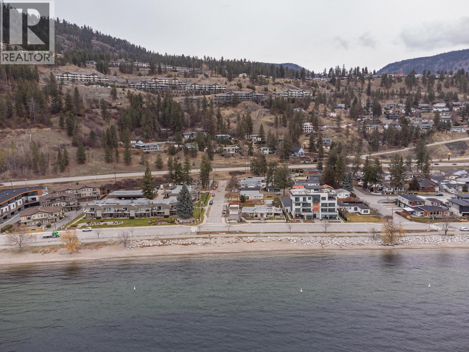 4391 11TH Street Peachland Photo 34