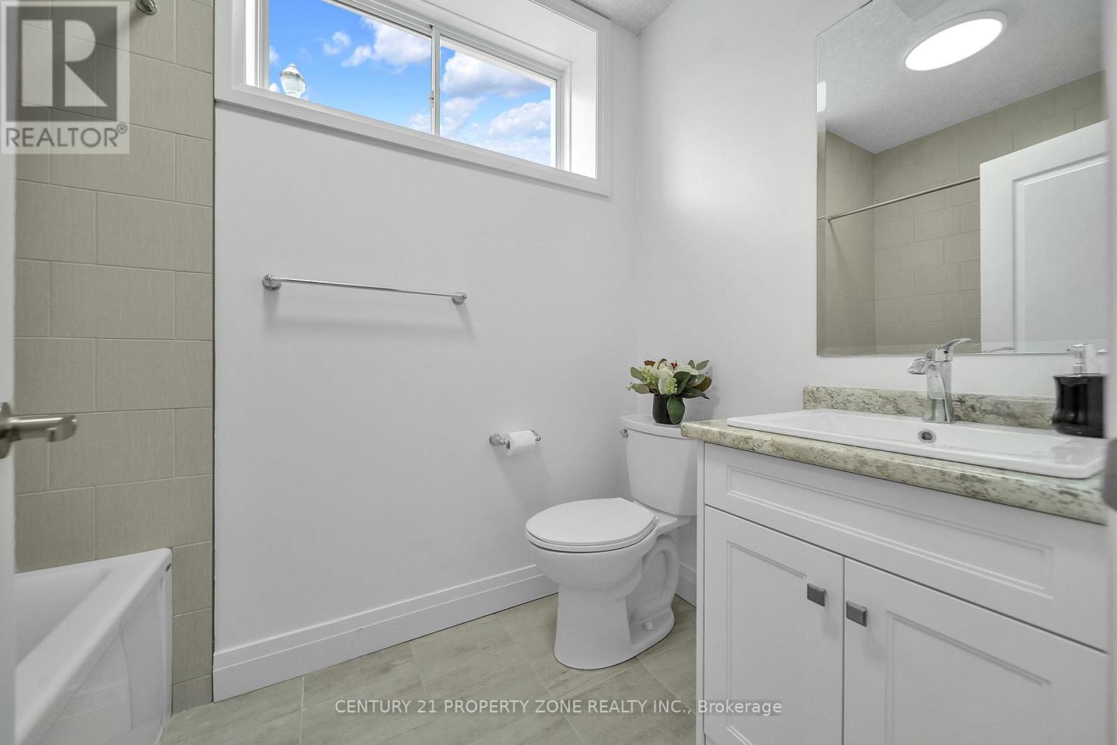 20 Hollybrook Trail, Kitchener, Ontario  N2R 0M4 - Photo 40 - X12664324