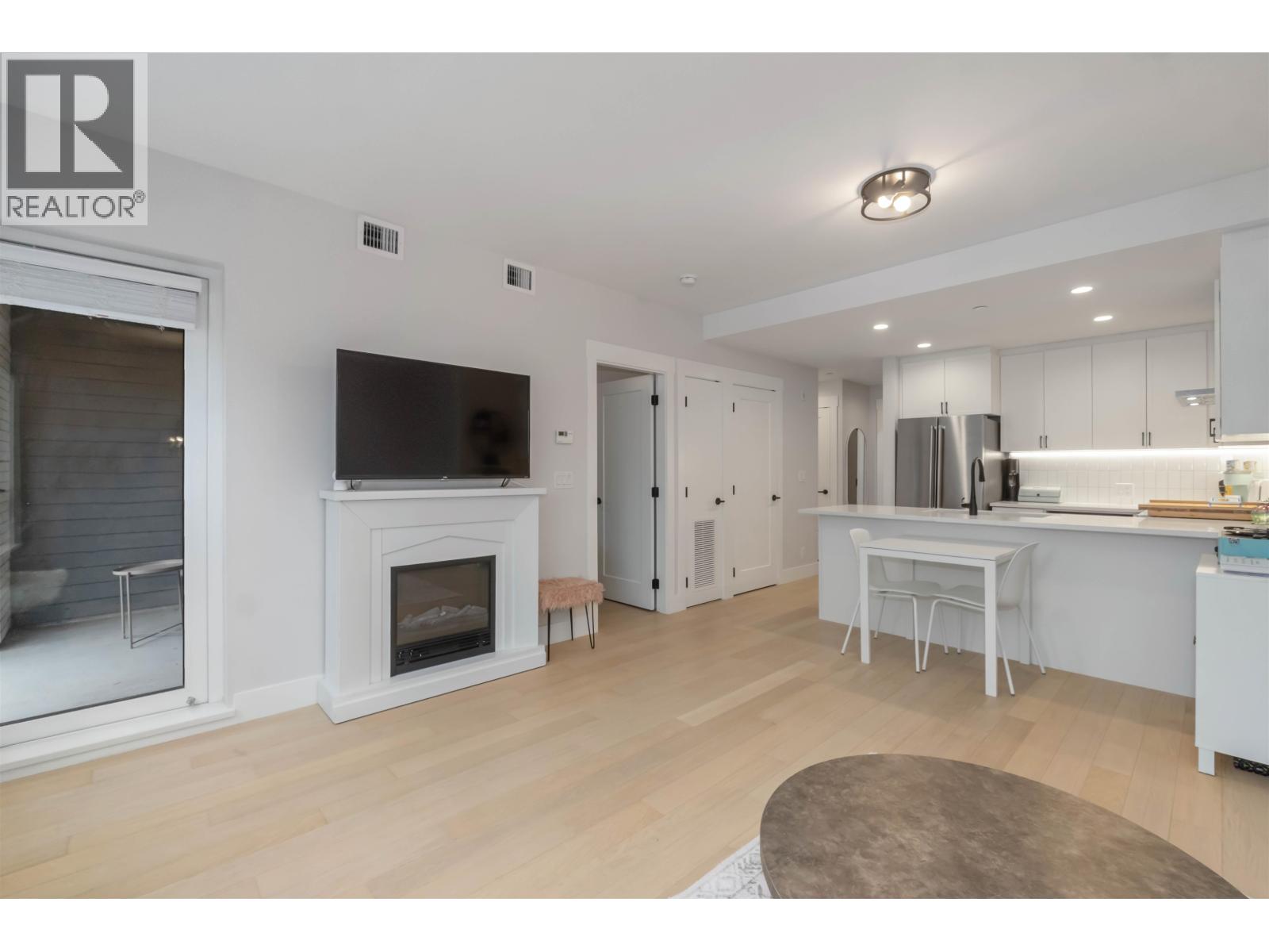 201 22226 Brown Avenue, Maple Ridge, British Columbia  V2X 4R2 - Photo 18 - R3088468